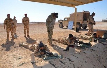 الجيش العراقي يدرب مقاتلين محليين لمسك الارض في نينوى