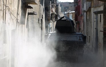 استسلام العشرات من عناصر داعش في مدينة الموصل القديمة