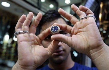 زائران به کسب و کار تاجران جواهر در عراق رونق می دهند