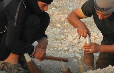 اشتباكات بين داعش وهيئة تحرير الشام في ريف حماة