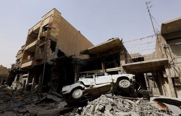 بعيداً عن جبهات القتال، متطوعون يستعدون لإعادة إعمار الرقة