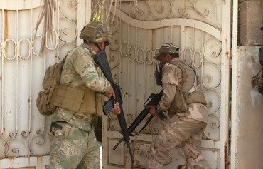 تنظيم داعش يعدم عناصره الفارين من القائم