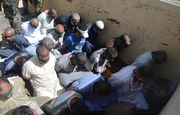 سكان الموصل يساعدون الشرطة في اعتقال 15 إرهابيا مطلوبا