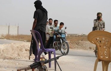 تجدد المعارك بين فصائل التحالف المتناحرة في إدلب وحلب