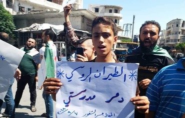 الخوذ البيضاء تدحض مزاعم روسيا بأنها ’تحضر لهجوم كيميائي‘