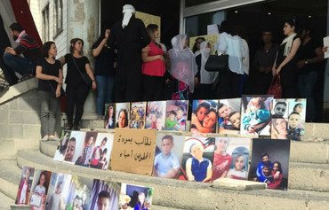 أهالي السويداء يطالبون بعودة المختطفين