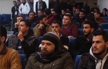 اعتراض دانشجویان دانشگاه ادلب به اخراج استادانی که با تحریرالشام مخالفت کردند