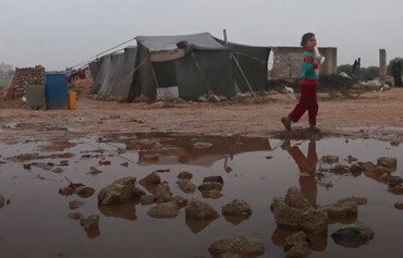 أمطار غزيرة تغرق مخيمات النزوح في إدلب