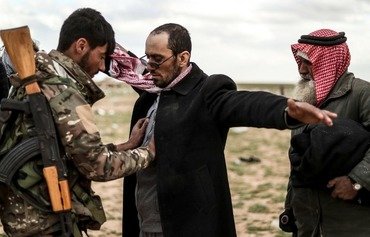 عناصر داعش يكشفون عن طبيعتهم الحقيقية في شرق سوريا