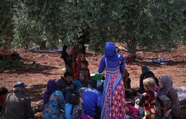 رمضان في إدلب: قصف ونزوح وفقر