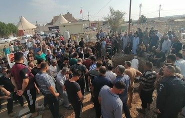 نیروهای عراقی در جست و جوی مهاجمان به ورزشگاه کرکوک