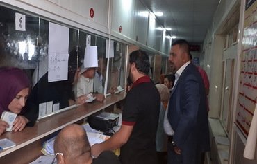 با بازگشت خانواده ها به خانه های خود، اردوگاه های نینوا خالی می شوند