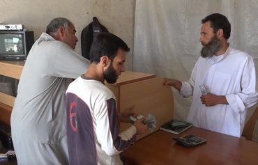 هبوط سعر الليرة يصيب السوريين في الصميم