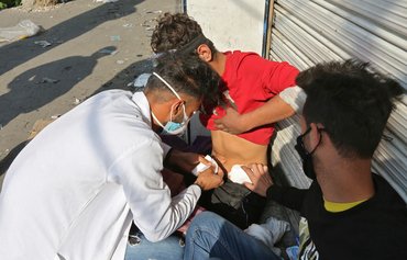 ستة قتلى في تفجيرات بغداد وسط احتجاجات دموية