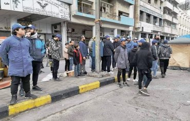 مقتدى الصدر يواجه سخطًا شعبيًا متزايدًا في العراق