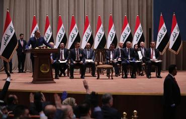 مدير المخابرات السابق يتولى رئاسة الوزراء في العراق وسط أزمة مالية وأخرى وبائية