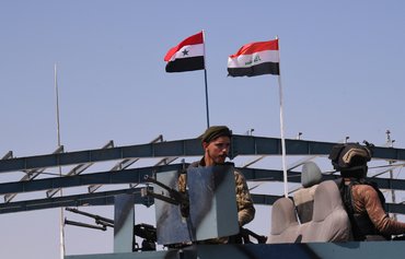 مسلحون من داعش يعدمون 11 شخصا على طريق صحراوي في سوريا