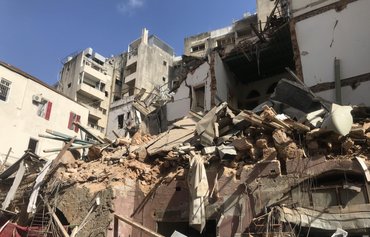سكان بيروت يتظاهرون ضد حزب الله تحت وطأة أزمتهم
