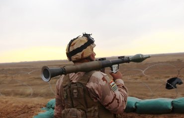 العراق يعزز الأمن على طول الحدود مع سوريا