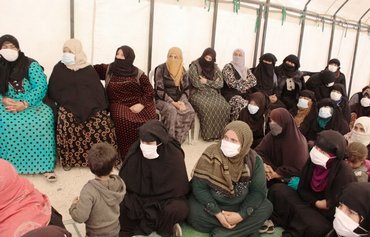 الحرس الثوري الإيراني يستقطب النساء إلى الميليشيات السورية بواسطة القوة الناعمة