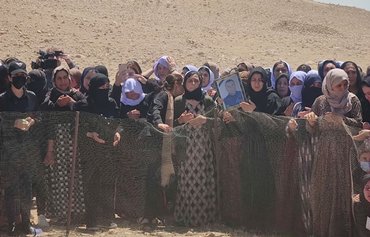 بعد ثمانية أعوام من مذبحة داعش، آلاف الإيزيديين ما زالوا في مخيمات النزوح أو في عداد المفقودين